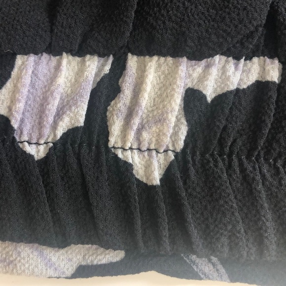 Francesca’s Collection Fiona Floral Shorts Large - Picture 9 of 10